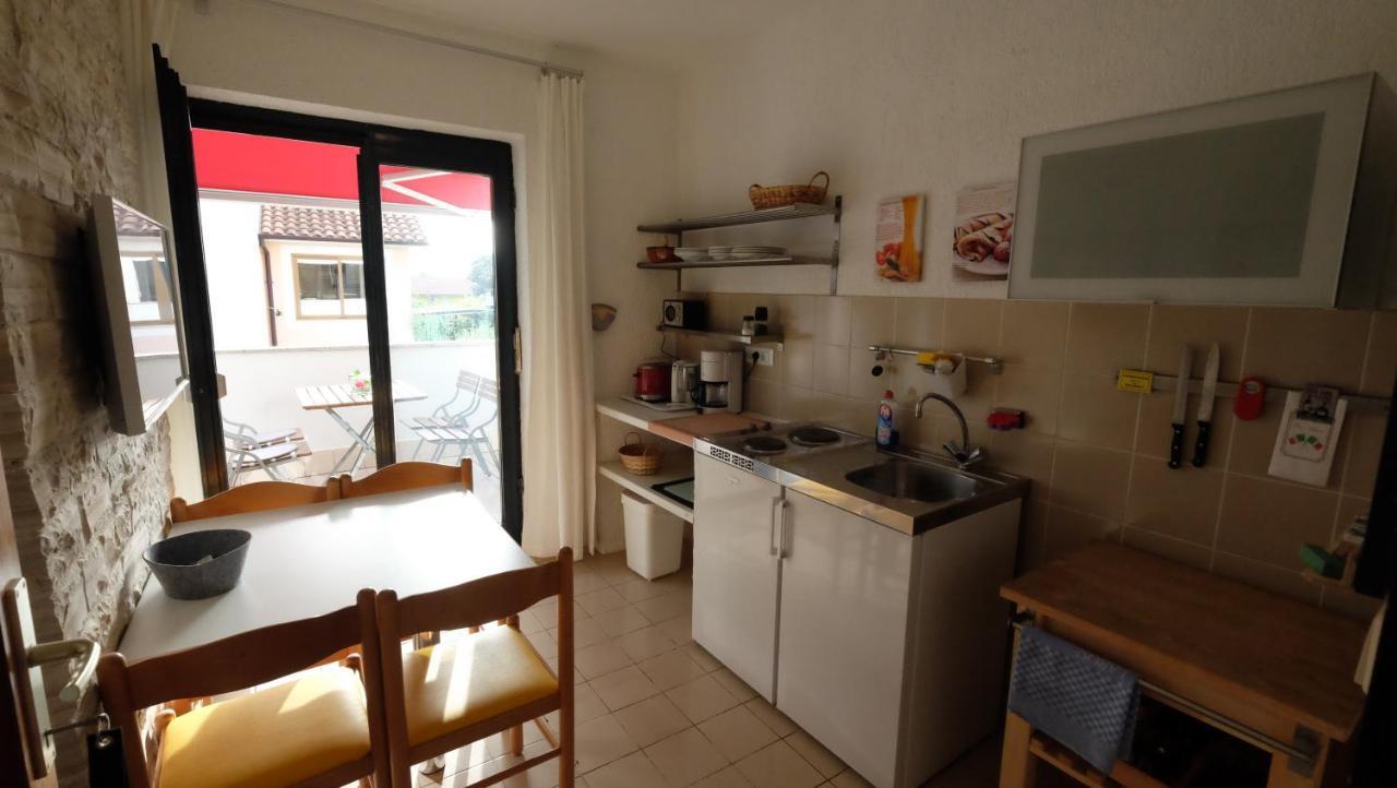 Apartmani Anita Poreč Exterior foto